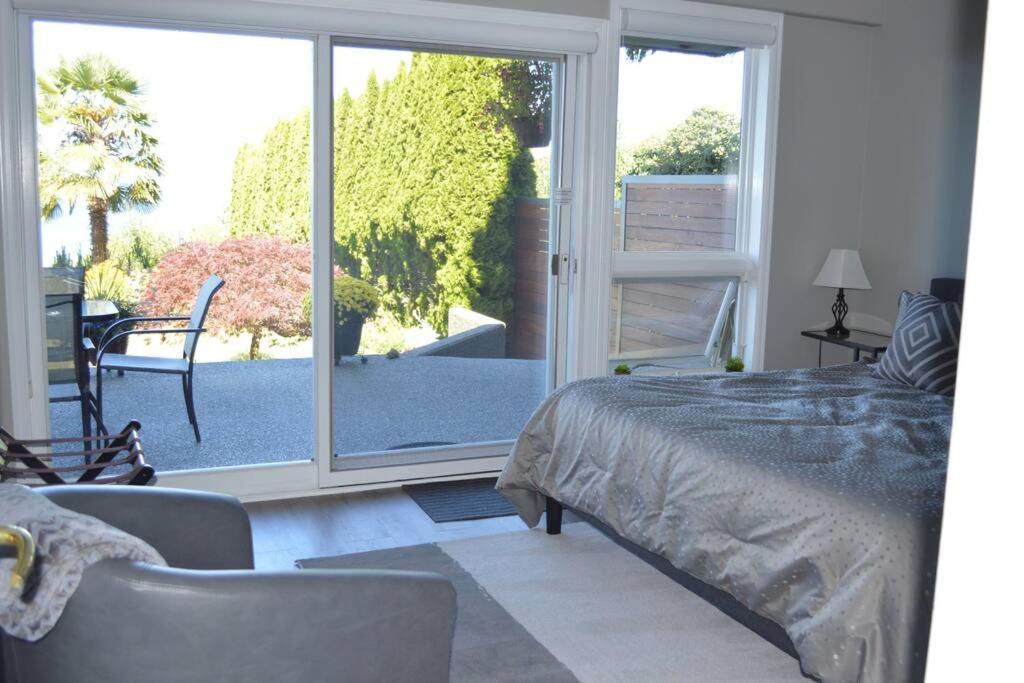 1-Bedroom Seaview Guesthouse On Seattle Luxury Estate With Views Of Olympic Mountains 외부 사진