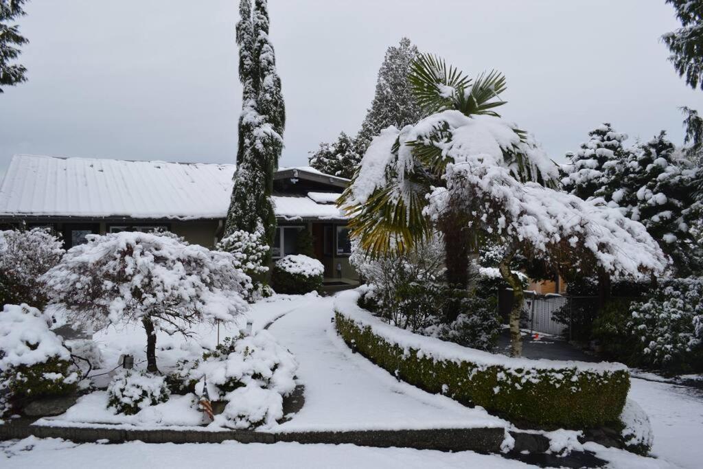 1-Bedroom Seaview Guesthouse On Seattle Luxury Estate With Views Of Olympic Mountains 외부 사진